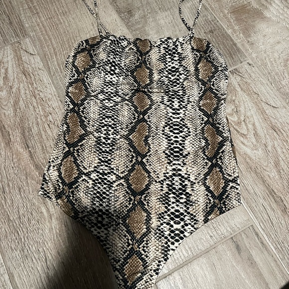 Windsor snakeskin bodysuit - Picture 2 of 5